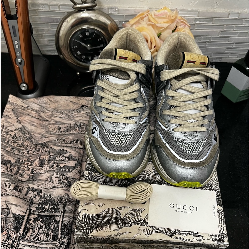 Gucci Sneakers